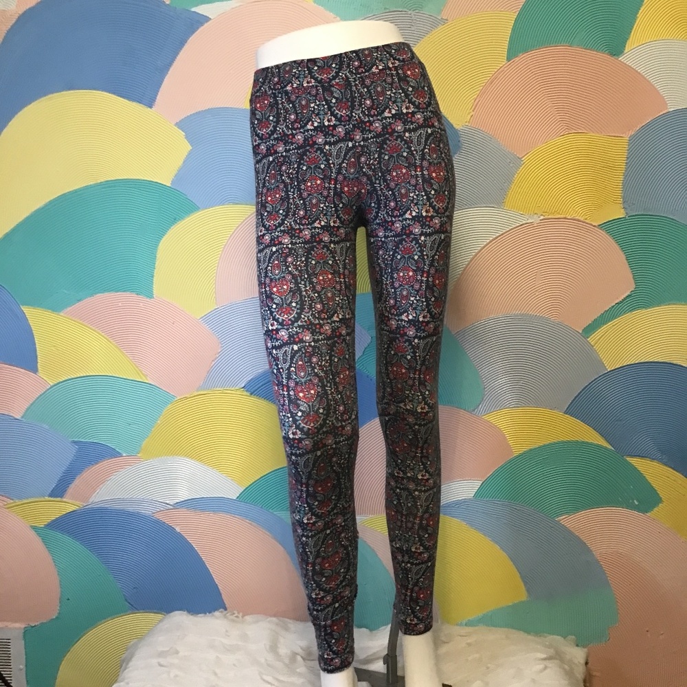 American Eagle outfitters Leggings pants floral pattern